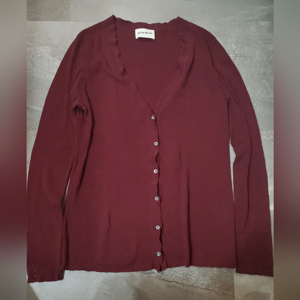 Ca Va De Soi Women's Button-Up V-Neck Cardigan. Burgundy. Wavy Edges. Size L.